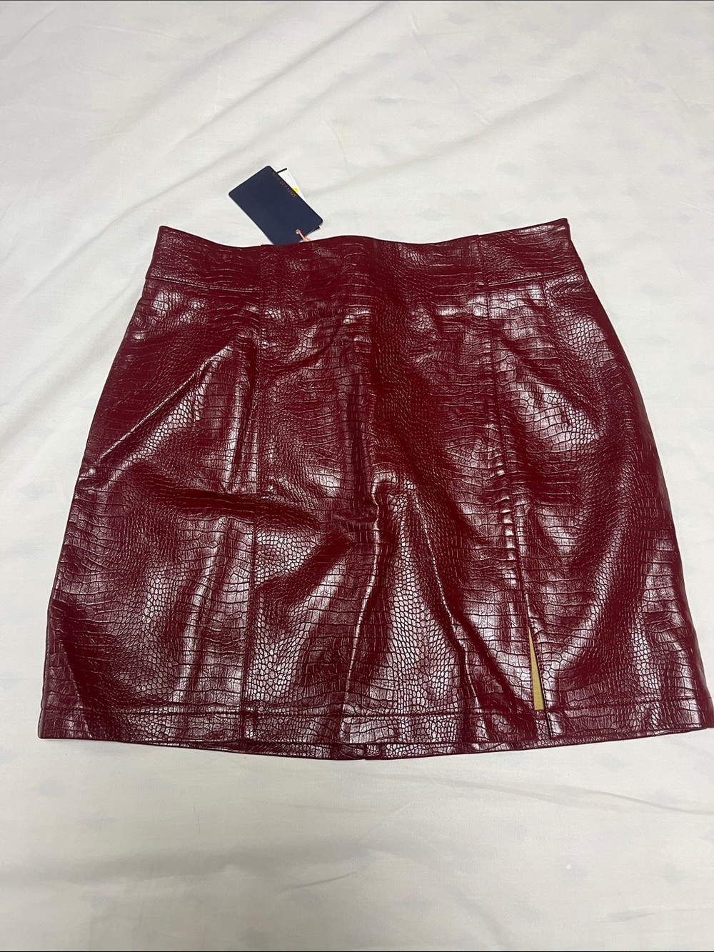 Skies Are Blue Croc-Embossed Faux Leather Mini Skirt in Burgundy